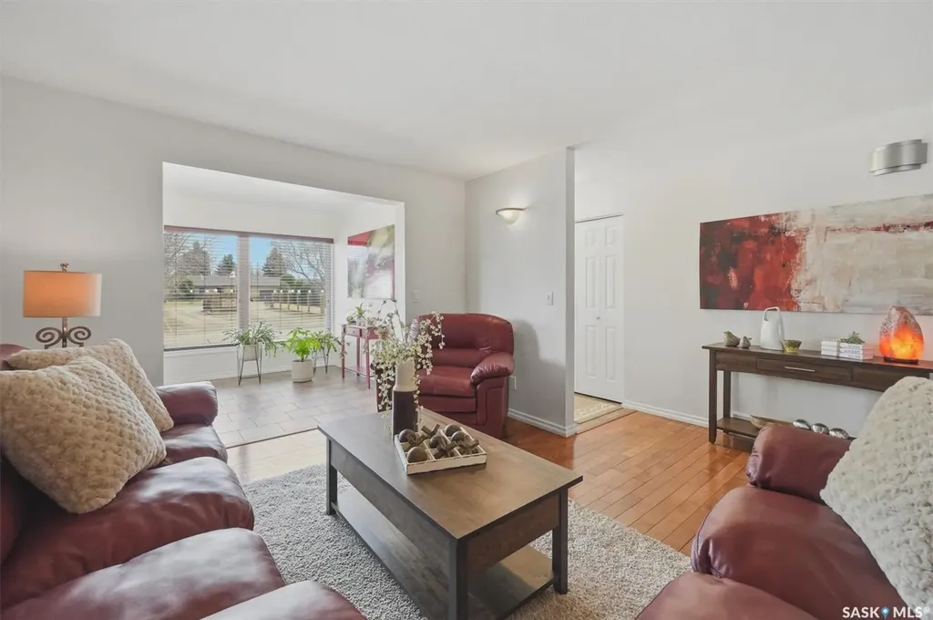 3402 Calder Crescent Saskatoon SK S7J 4W6