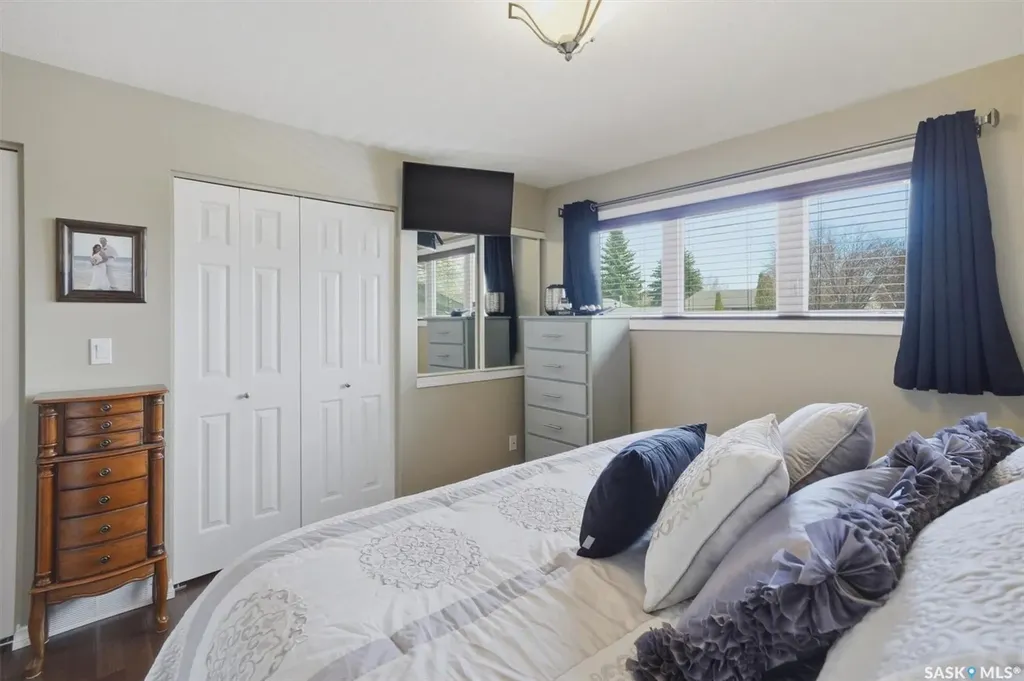 3402 Calder Crescent Saskatoon SK S7J 4W6
