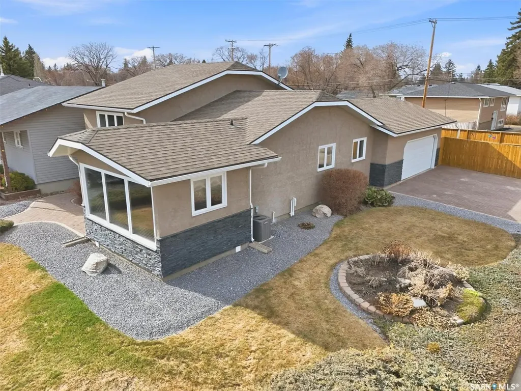 3402 Calder Crescent Saskatoon SK S7J 4W6