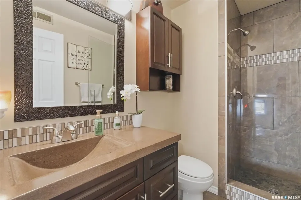 3402 Calder Crescent Saskatoon SK S7J 4W6