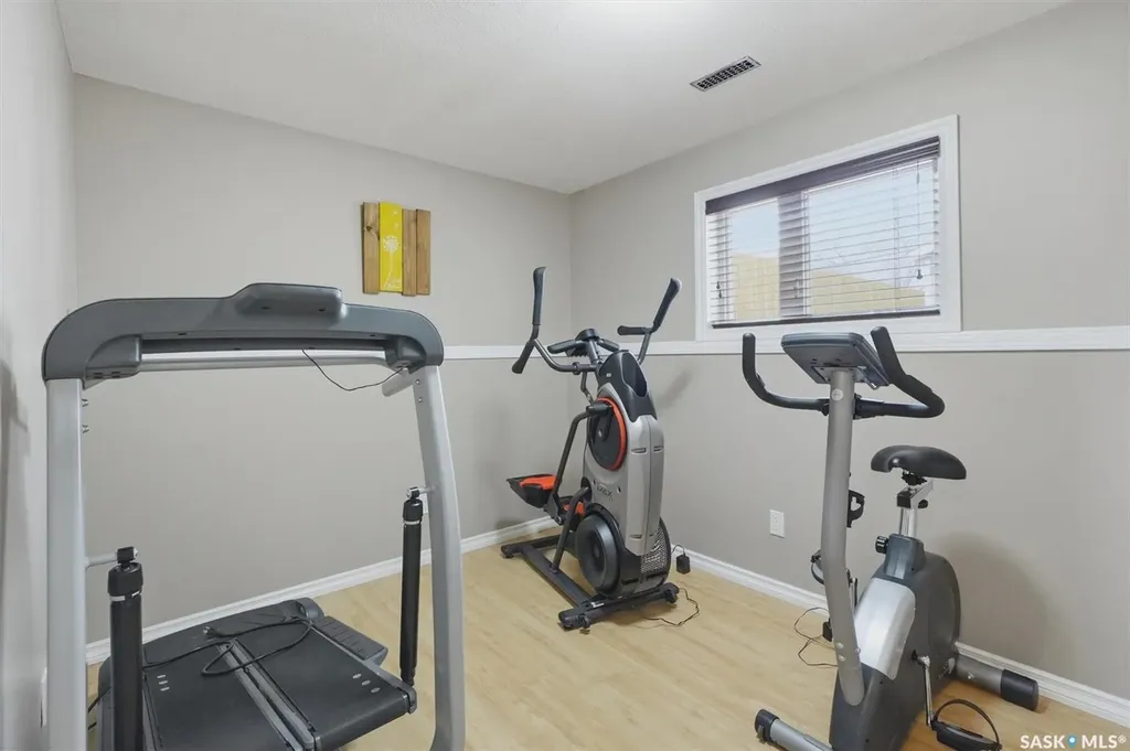3402 Calder Crescent Saskatoon SK S7J 4W6