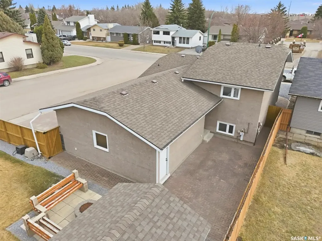 3402 Calder Crescent Saskatoon SK S7J 4W6