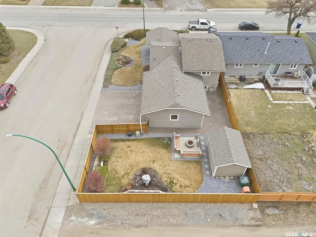 3402 Calder Crescent Saskatoon SK S7J 4W6