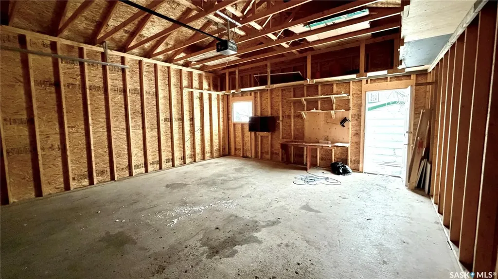 217 L Avenue N Saskatoon SK S7L 2P3
