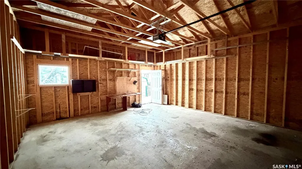 217 L Avenue N Saskatoon SK S7L 2P3