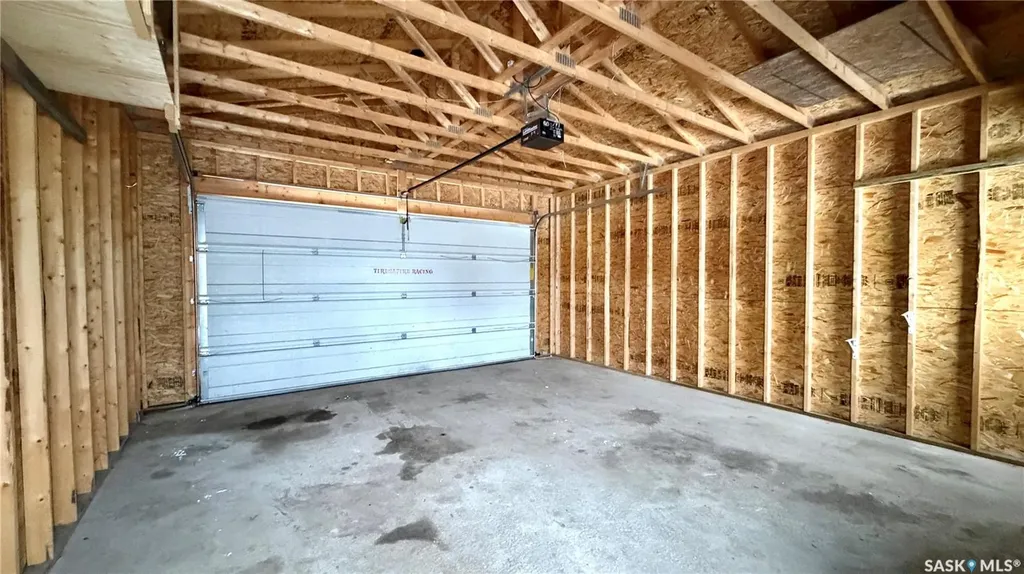 217 L Avenue N Saskatoon SK S7L 2P3