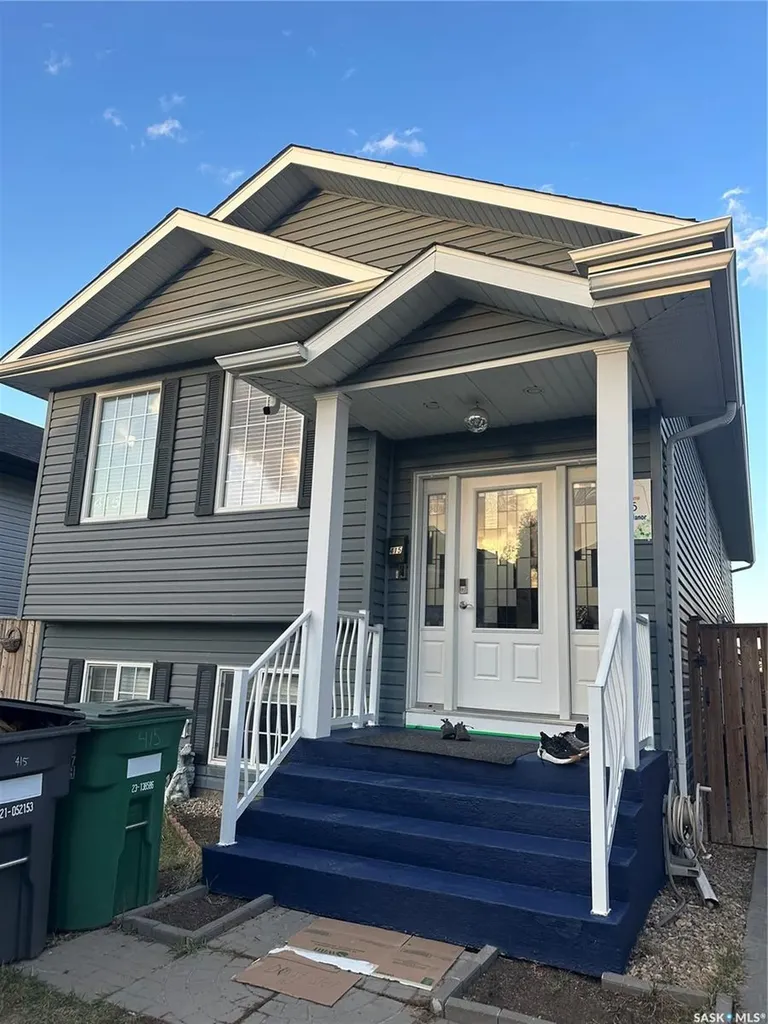 415 Coad Manor Saskatoon SK S7R 0C6