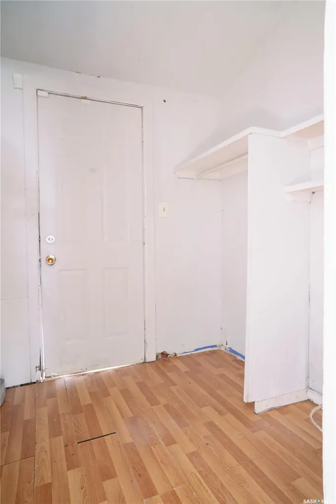 439 R Avenue S Saskatoon SK S7M 2Z4