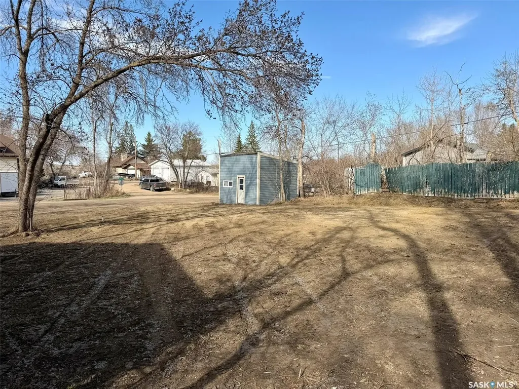 1207 6th Avenue Regina Beach SK S0G 4C0