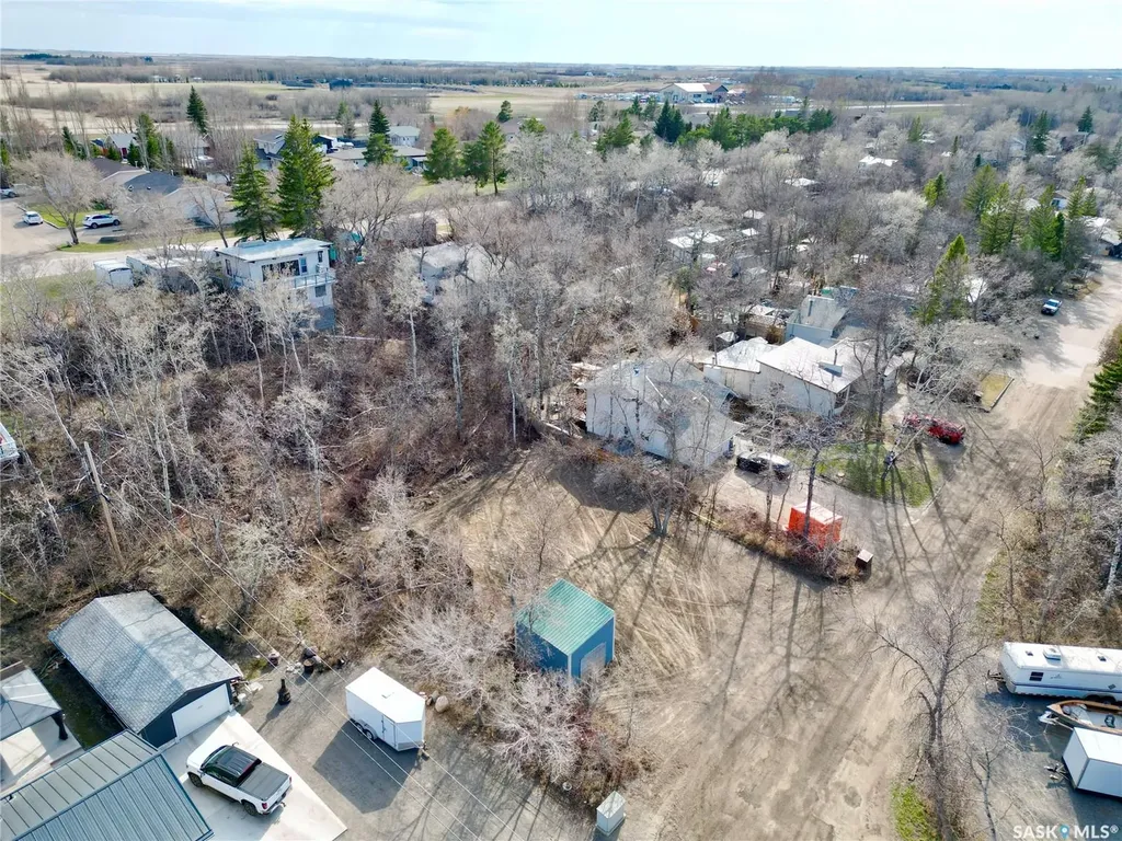 1207 6th Avenue Regina Beach SK S0G 4C0