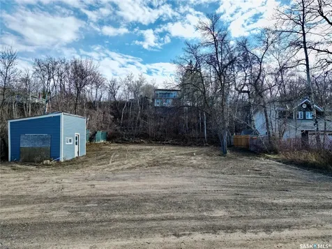 1207 6TH Avenue Regina Beach SK S0G 4C0