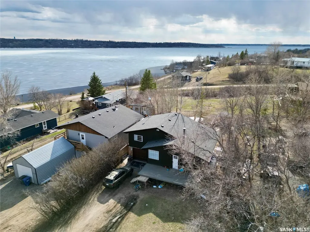 610 Aurora Street Saskatchewan Beach SK S0G 4L0