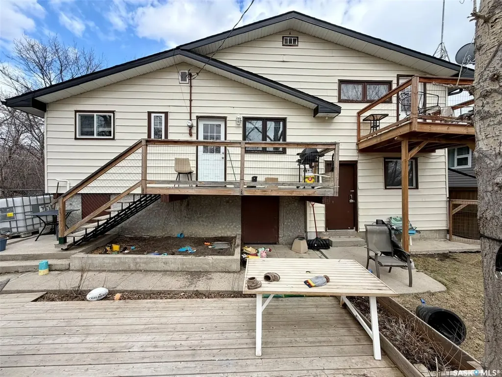 610 Aurora Street Saskatchewan Beach SK S0G 4L0