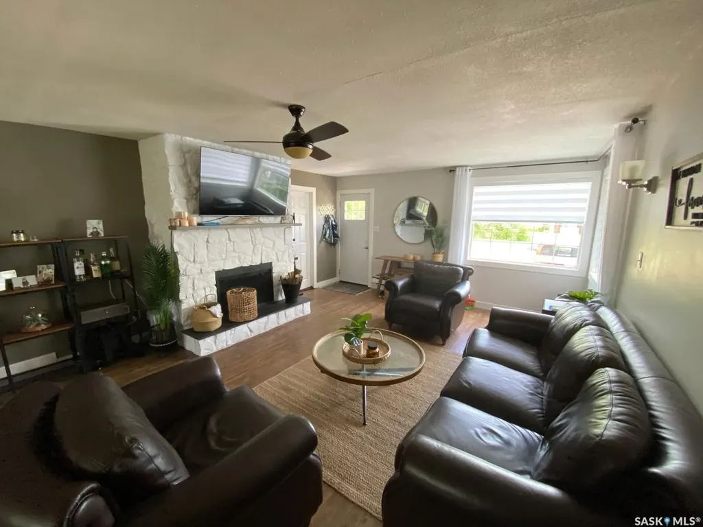 610 Aurora Street Saskatchewan Beach SK S0G 4L0