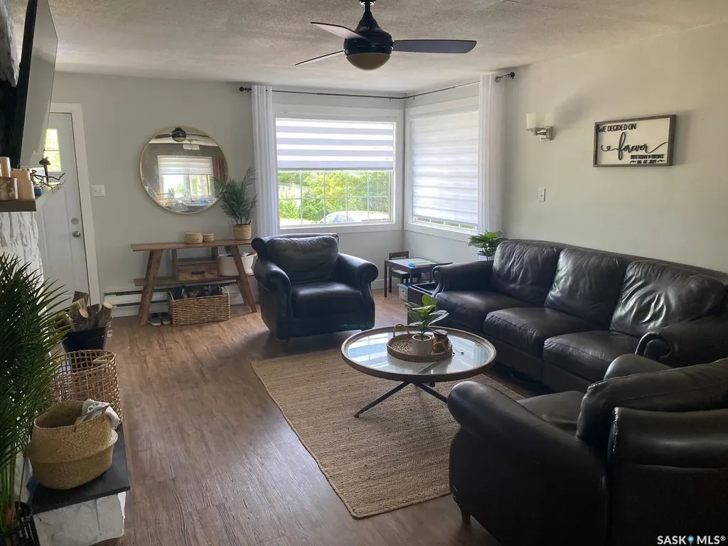 610 Aurora Street Saskatchewan Beach SK S0G 4L0