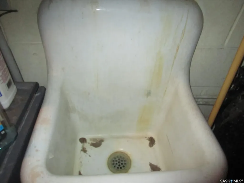 329 Centre Street Assiniboia SK S0H 0B0