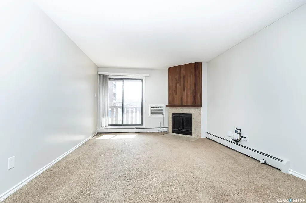 1121 Mckercher Drive Saskatoon SK S7H 5B8