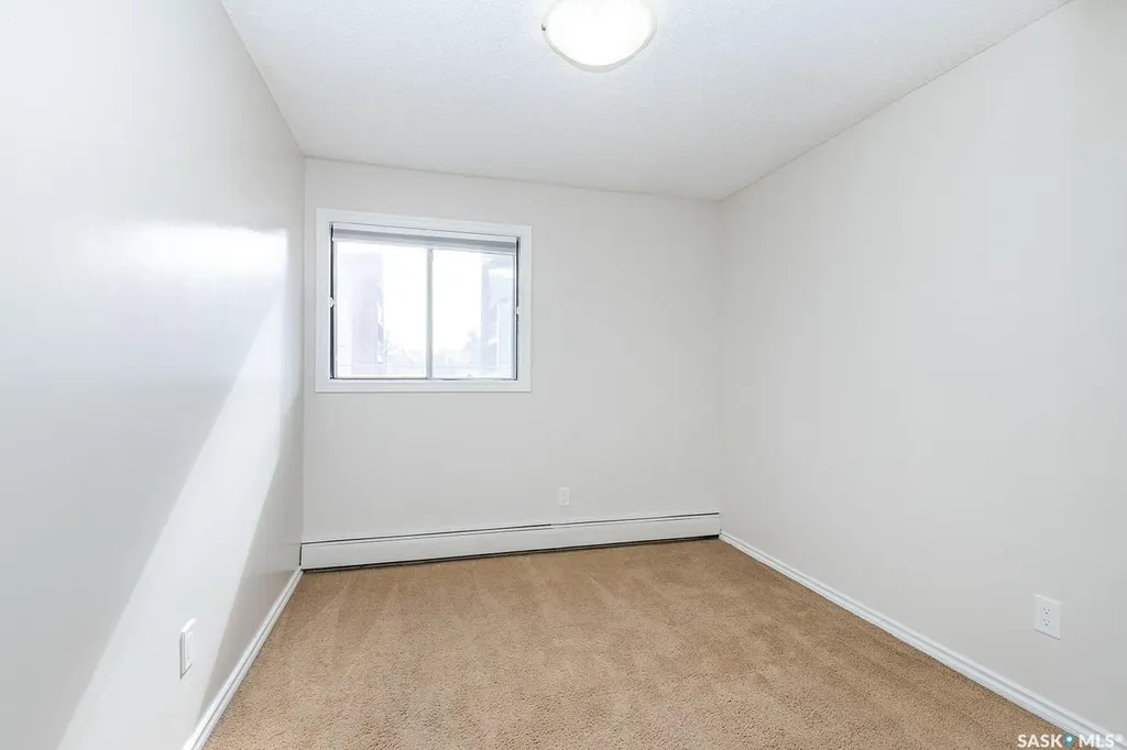 1121 Mckercher Drive Saskatoon SK S7H 5B8