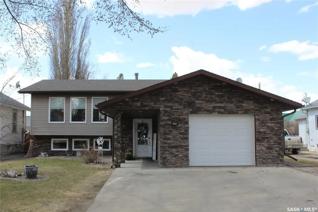 411 3rd Street W Wilkie SK S0K 4W0