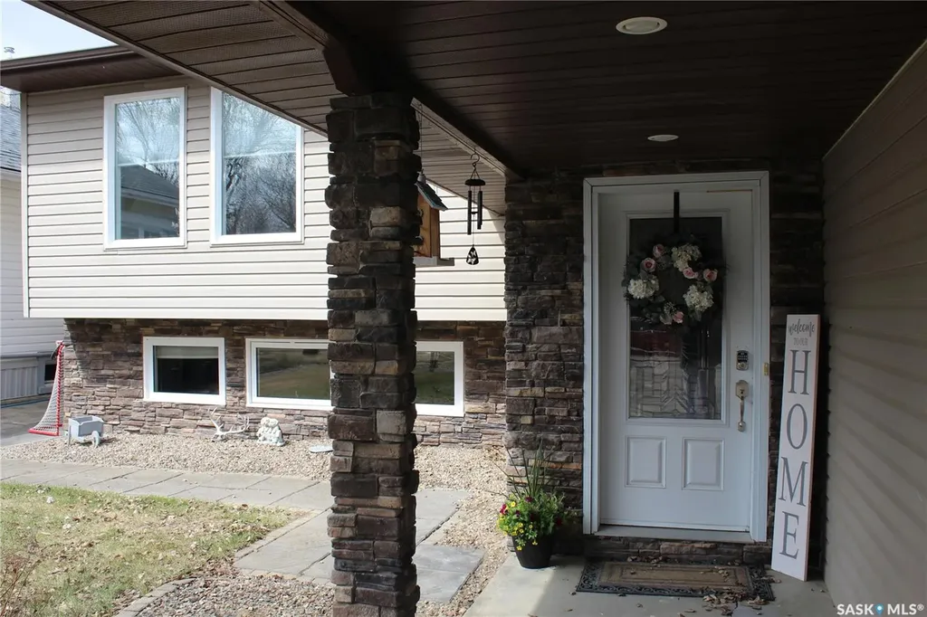 411 3rd Street W Wilkie SK S0K 4W0