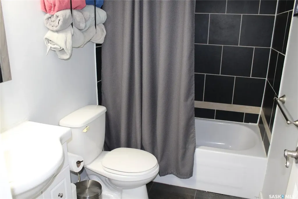 411 3rd Street W Wilkie SK S0K 4W0