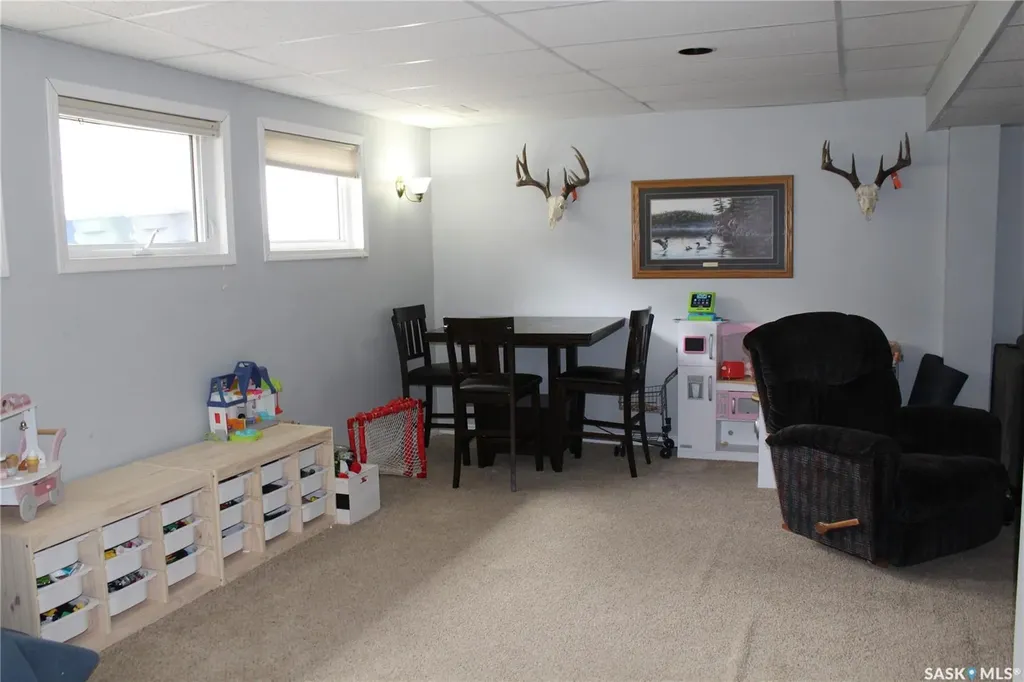 411 3rd Street W Wilkie SK S0K 4W0