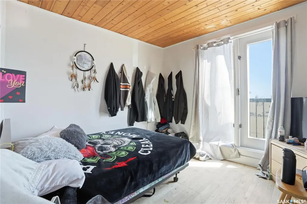 814 20th Street W Saskatoon SK S7M 0Y3