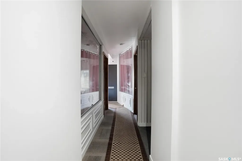 814 20th Street W Saskatoon SK S7M 0Y3