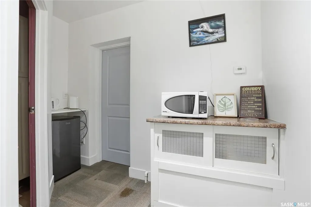 814 20th Street W Saskatoon SK S7M 0Y3