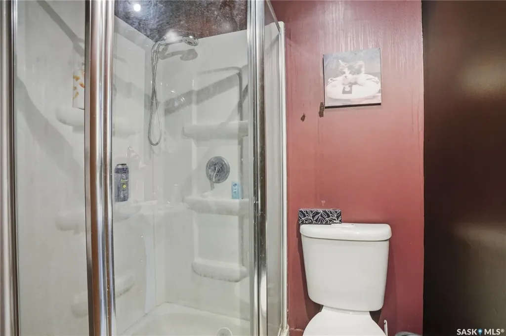 814 20th Street W Saskatoon SK S7M 0Y3