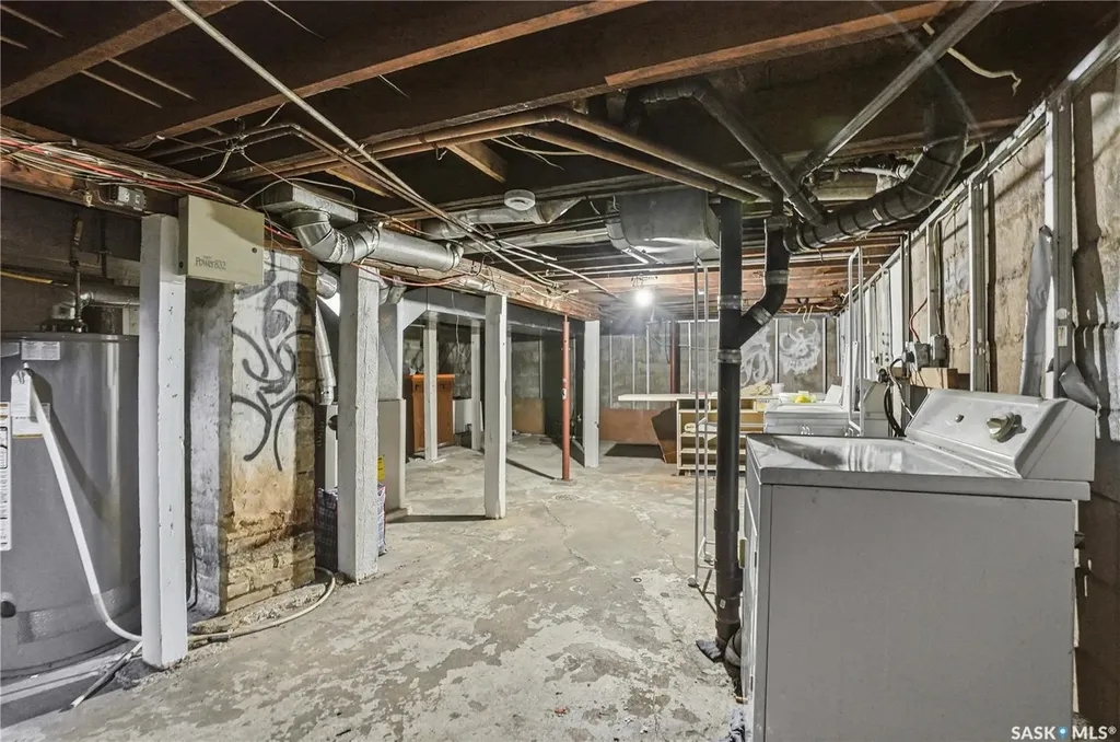 814 20th Street W Saskatoon SK S7M 0Y3