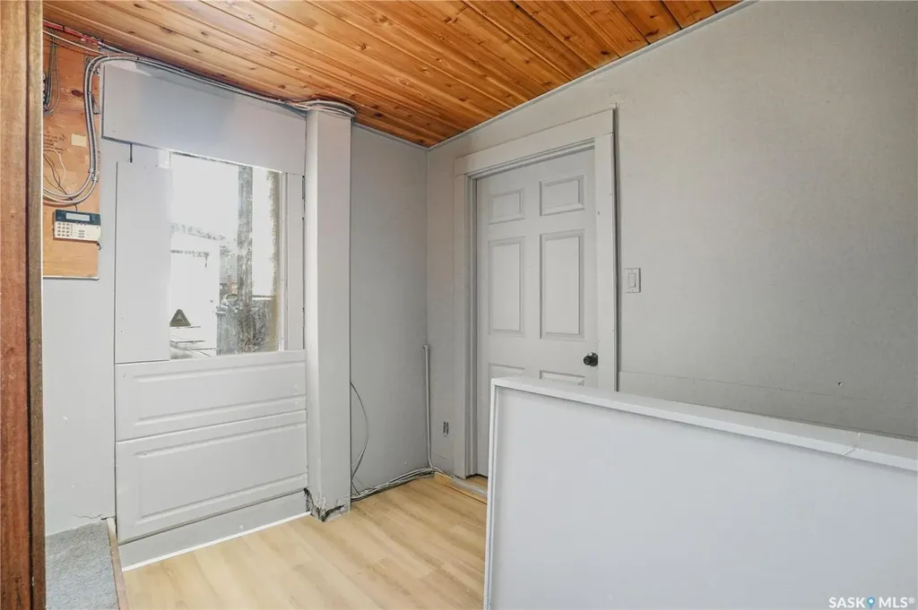 814 20th Street W Saskatoon SK S7M 0Y3