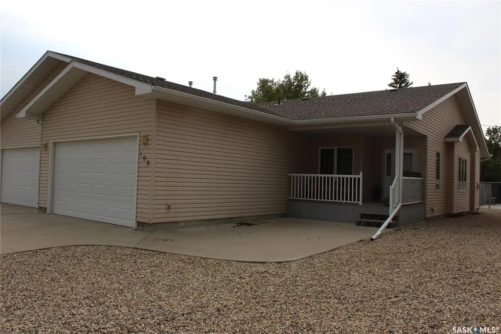 108 Erickson Street Midale SK S0C 1S0