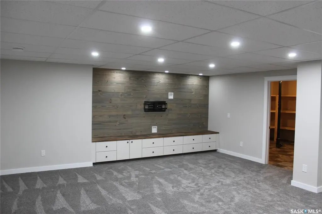 108 Erickson Street Midale SK S0C 1S0