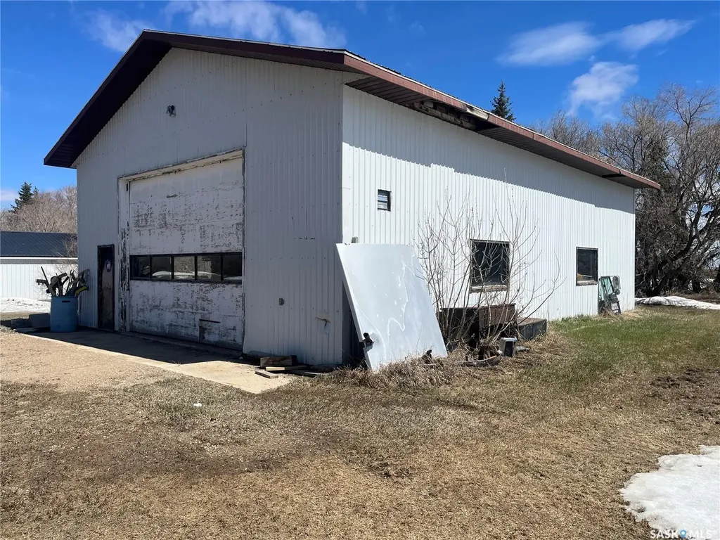Rural Address Hoodoo Rm No. 401 SK S0K 1B0
