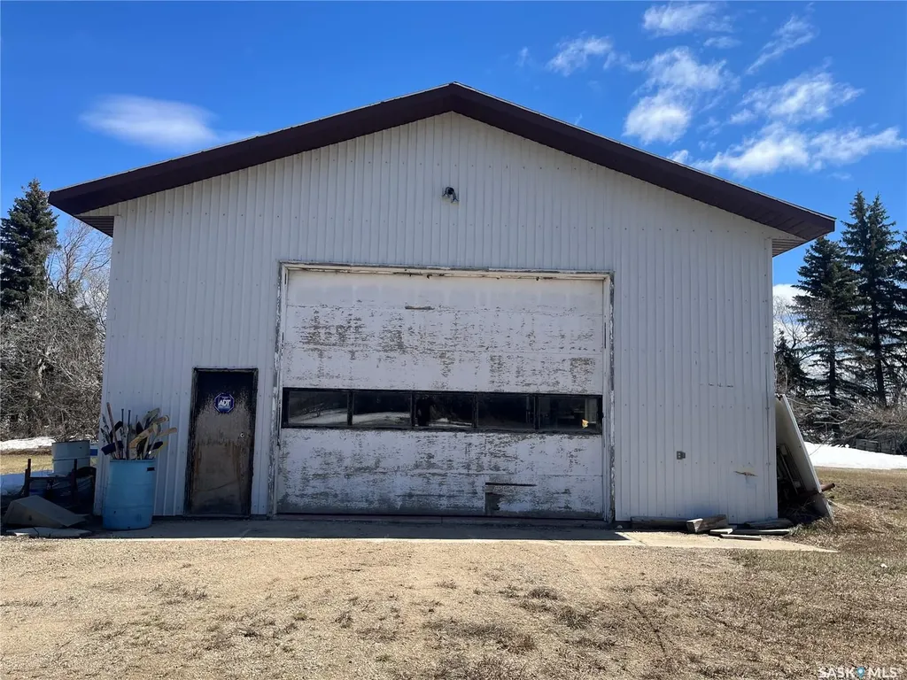 Rural Address Hoodoo Rm No. 401 SK S0K 1B0