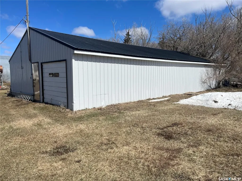 Rural Address Hoodoo Rm No. 401 SK S0K 1B0