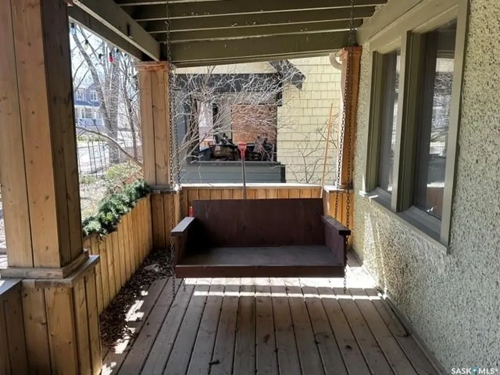 21 Angus Crescent Regina SK S4T 6N1