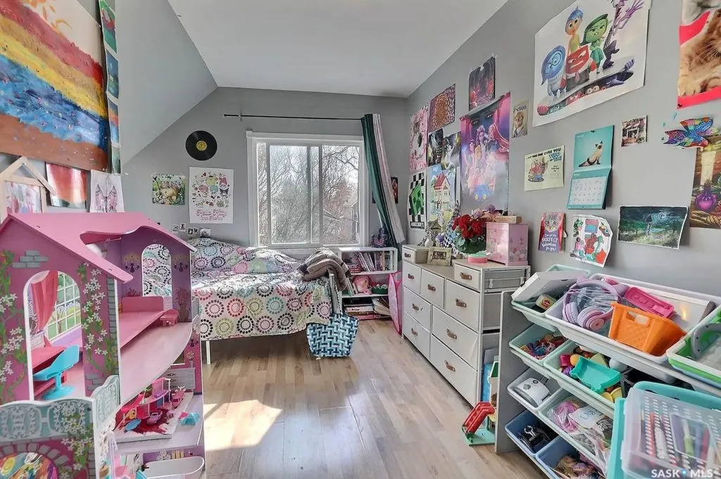 2066 Wallace Street Regina SK S4N 4A4