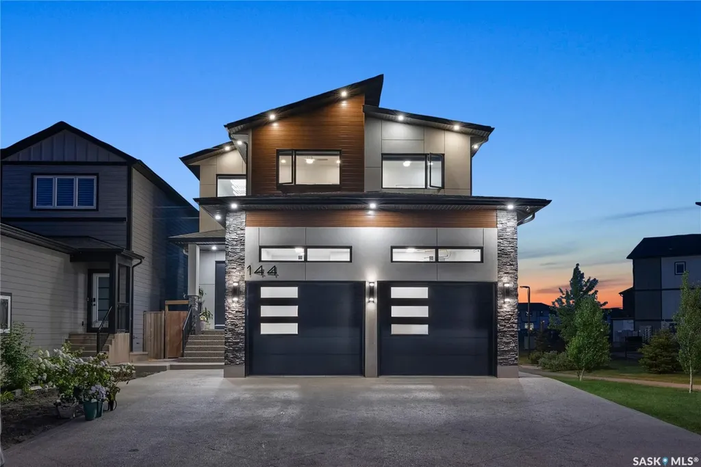 144 Forsey Avenue Saskatoon SK S7W 0Z6