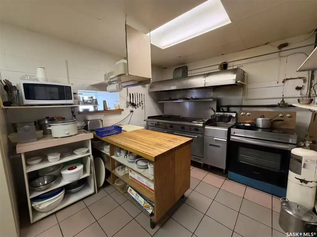 105 D'lcart Street Usborne Rm No. 310 SK S0K 1W0