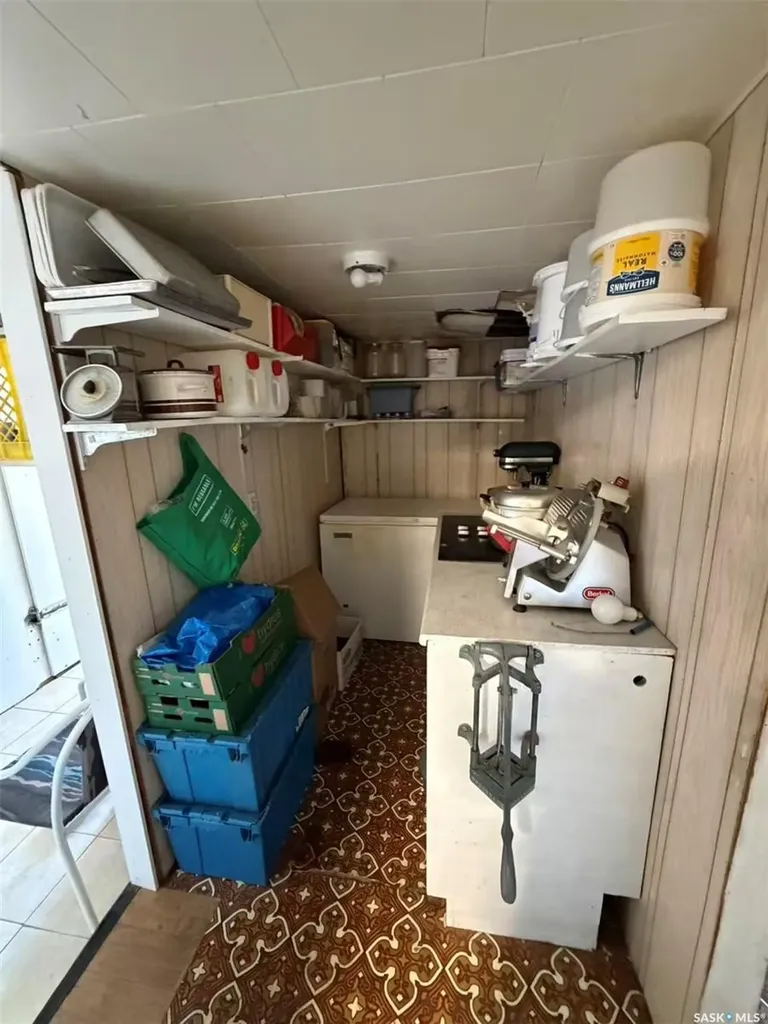 105 D'lcart Street Usborne Rm No. 310 SK S0K 1W0