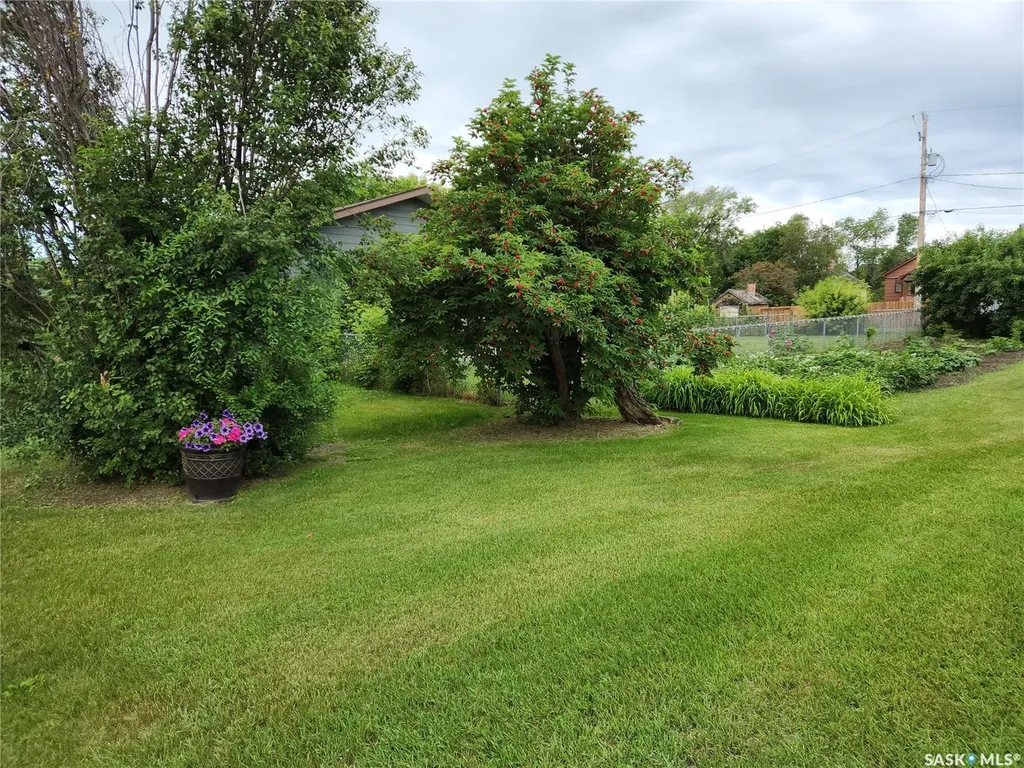 302 2nd Avenue W Blaine Lake SK S0J 0J0