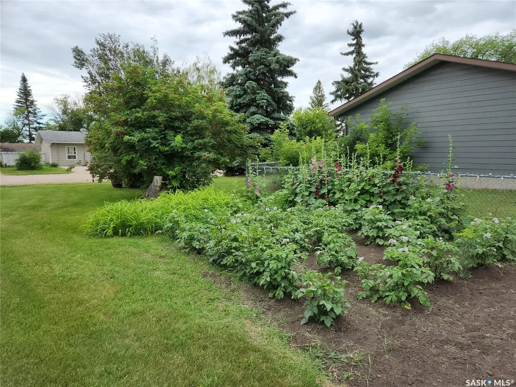302 2nd Avenue W Blaine Lake SK S0J 0J0