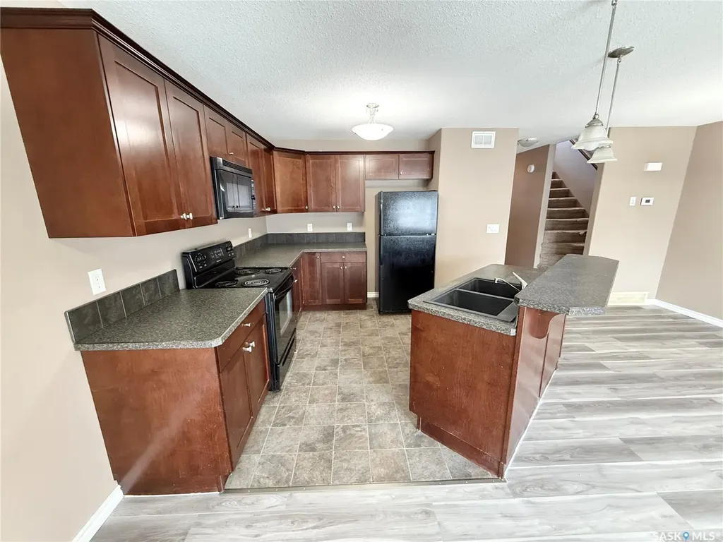 602 Barber Crescent Weyburn SK S4H 0M9
