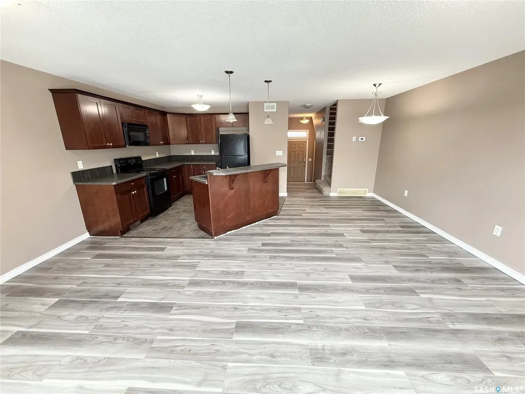 602 Barber Crescent Weyburn SK S4H 0M9