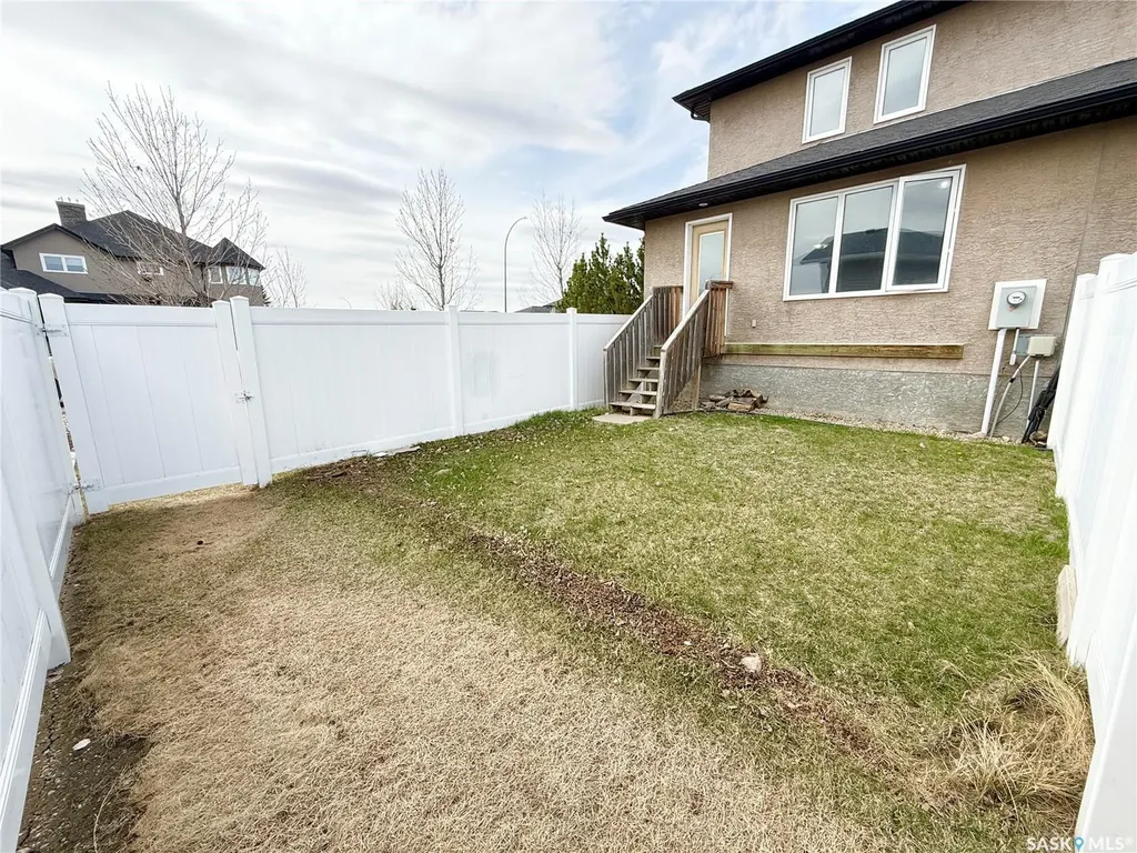 602 Barber Crescent Weyburn SK S4H 0M9