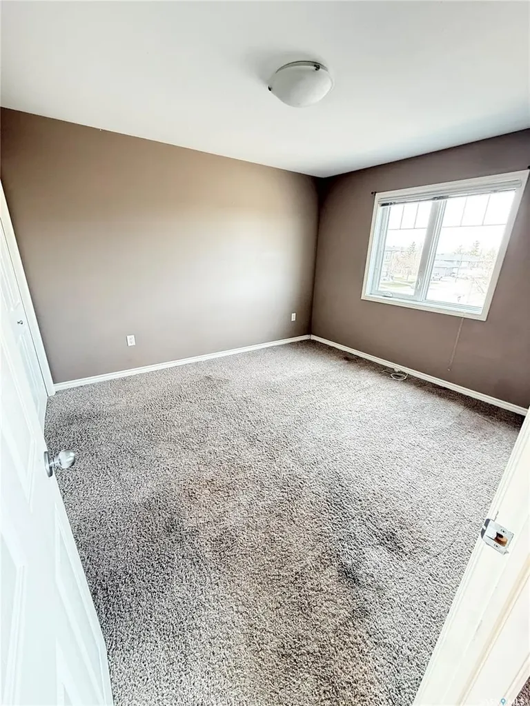 602 Barber Crescent Weyburn SK S4H 0M9