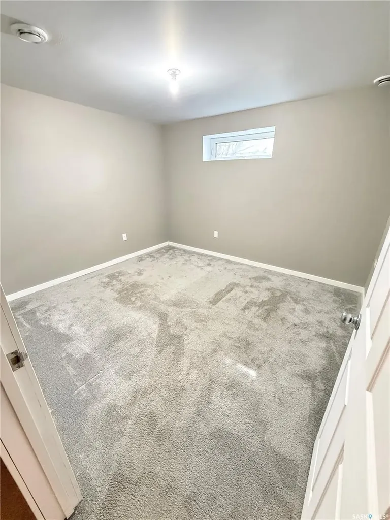 602 Barber Crescent Weyburn SK S4H 0M9
