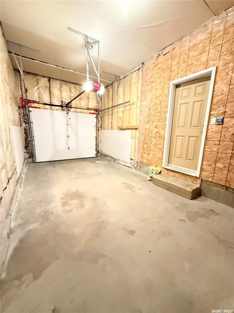 602 Barber Crescent Weyburn SK S4H 0M9